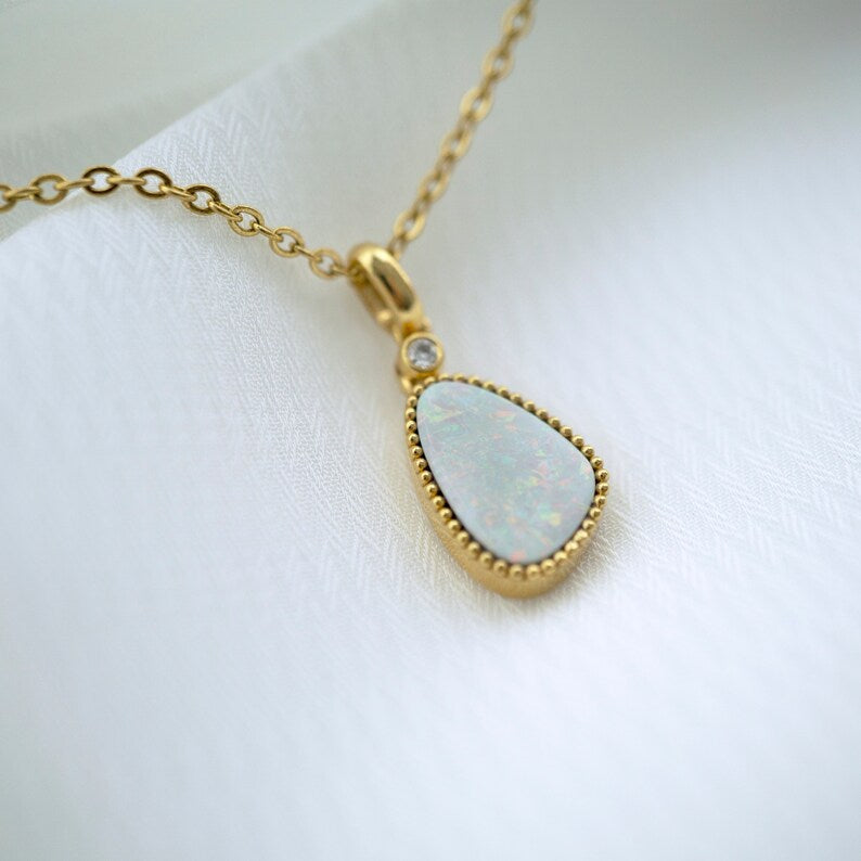 18k Gold, Boulder Opal Necklace