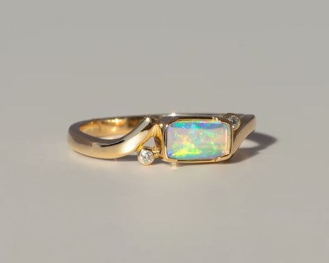 18k Gold, Australian Opal, Diamond Ring