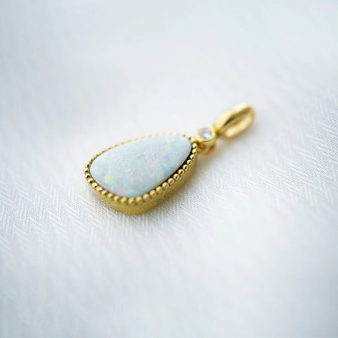 18k Gold, Boulder Opal Necklace